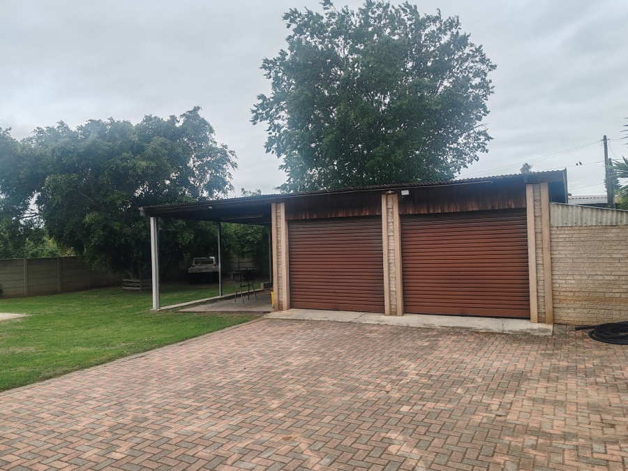 3 Bedroom Property for Sale in Bothasrus Eastern Cape